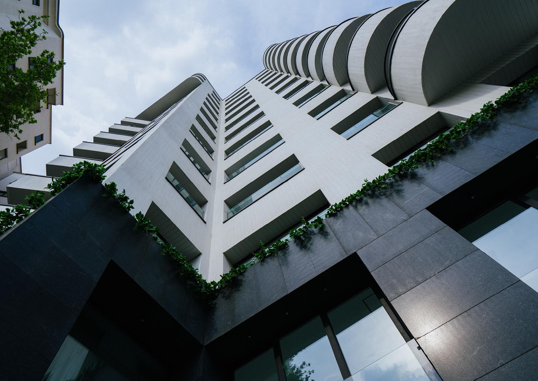 Jam Elahieh - Facade